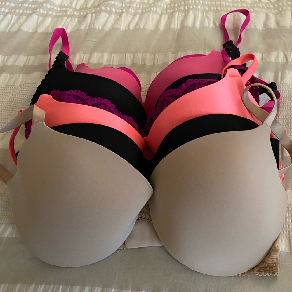 Set of 7 36C Bras:Gilly Hicks, VS and Calvin Klein